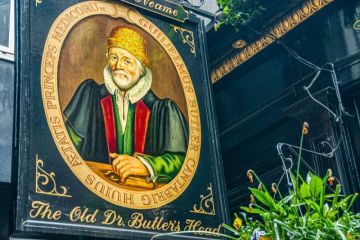 18 Historic London Pubs